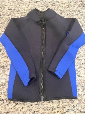 Realon Kids Black and Blue Neoprene/Nylon Wetsuit Top | NWOT | Size 6